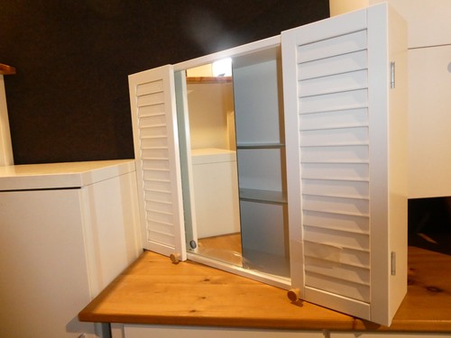 Badezimmerschrank